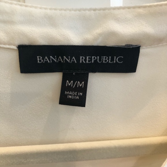 Banana Republic Ruffle Front Blouse - Picture 4 of 5